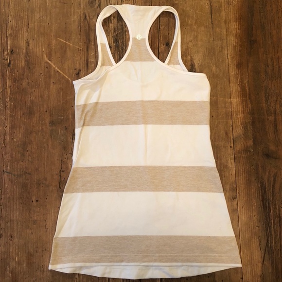 Lululemon Striped Tan/ White Cool Razorback - Picture 1 of 3